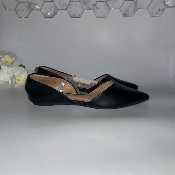 NEW!!! A New Day Black Pointed-Toe Flats - Picture 2 of 6
